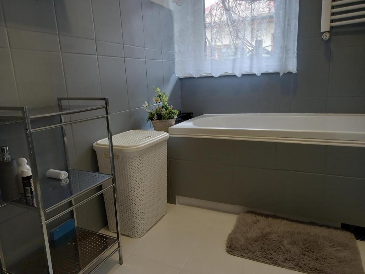Pokoje Goscinne U Grazynki Nowy Sacz Exterior photo